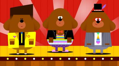 Hey Duggee - Fancy dress up with Hey Duggee