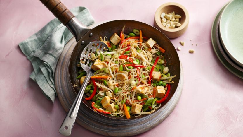 Healthy stir-fry with tofu and rice noodles 