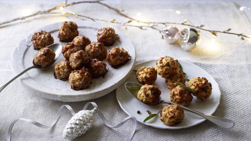 Sage, onion and sausage stuffing balls