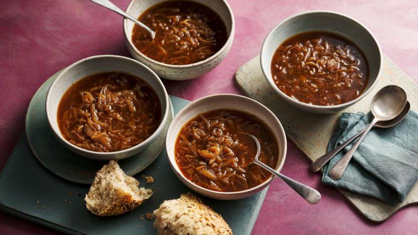 Slow cooker onion soup