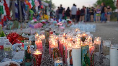 People in San Antonio gathered to mourn the 53 migrants who were found dead in a lorry on Monday.
