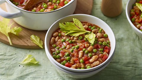 Cannellini bean and pea stew