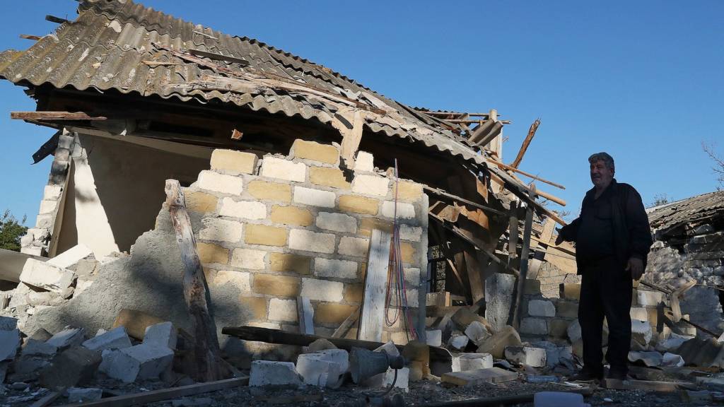 Разрушения от обстрела в Адамском районе, Азербайджан
