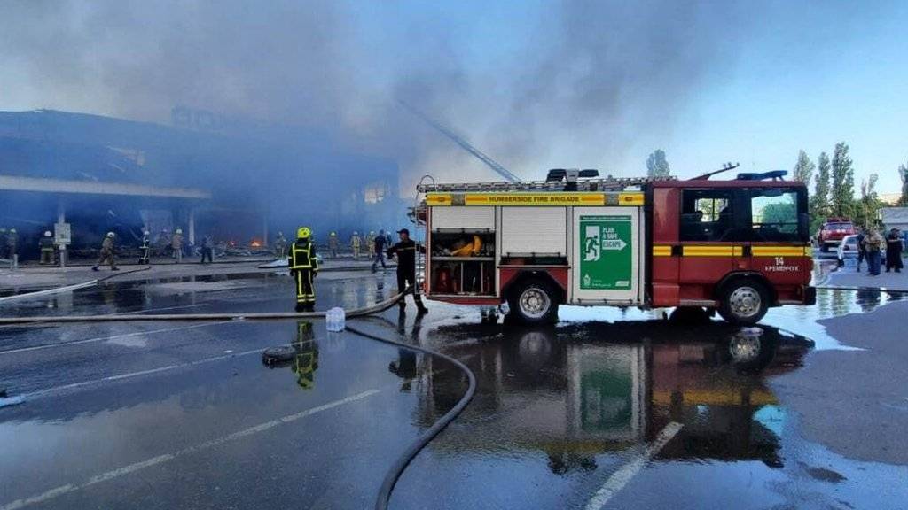 Пожар в торговом центре в Кременчуге
