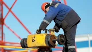 Gas pipeline worker