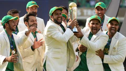 Pakistan celebrate winning the 2017 ICC Champions Trophy