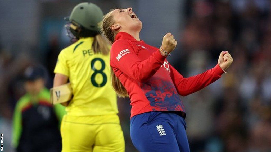 Sophie Ecclestone celebrates the wicket of Ellyse Perry