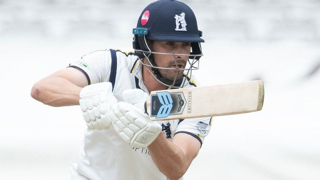 Will Rhodes batting for Warwickshire