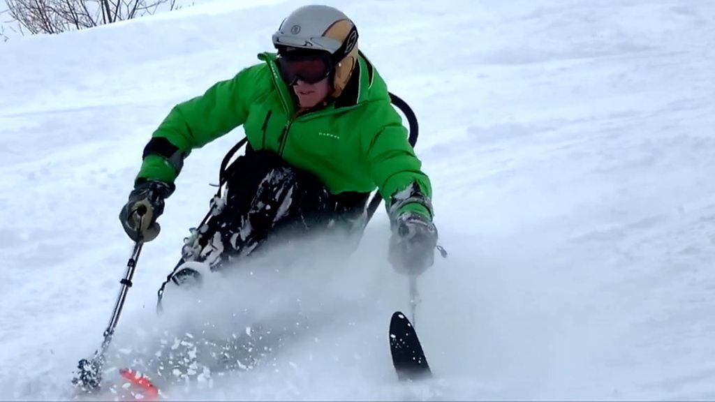 Frank Gardner skiing
