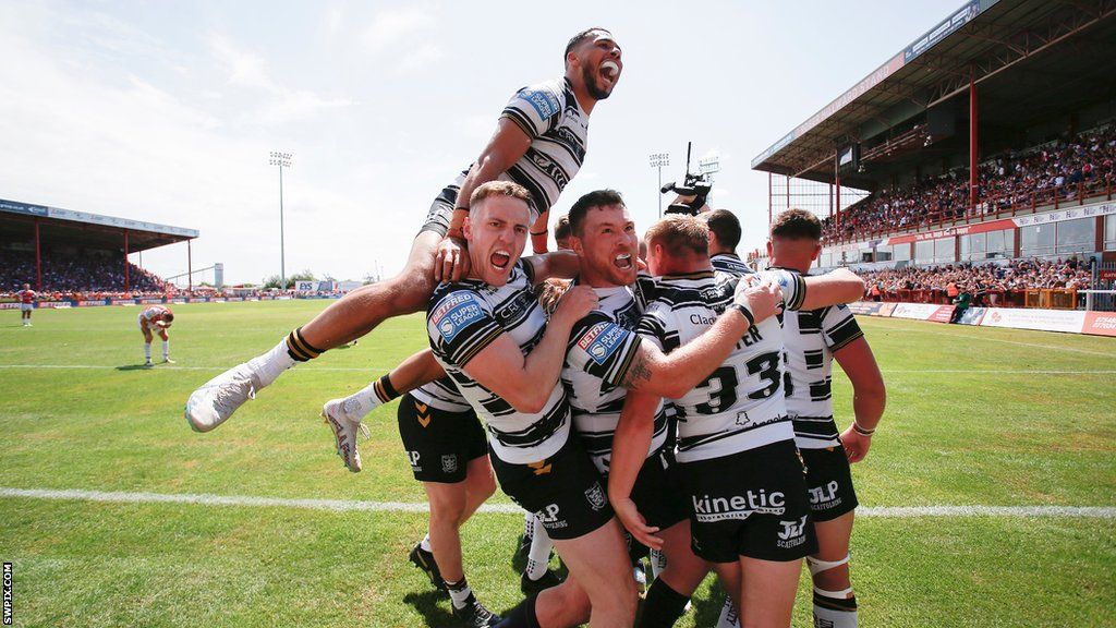 Hull FC celebrate a try in their win at Hull KR in 2023