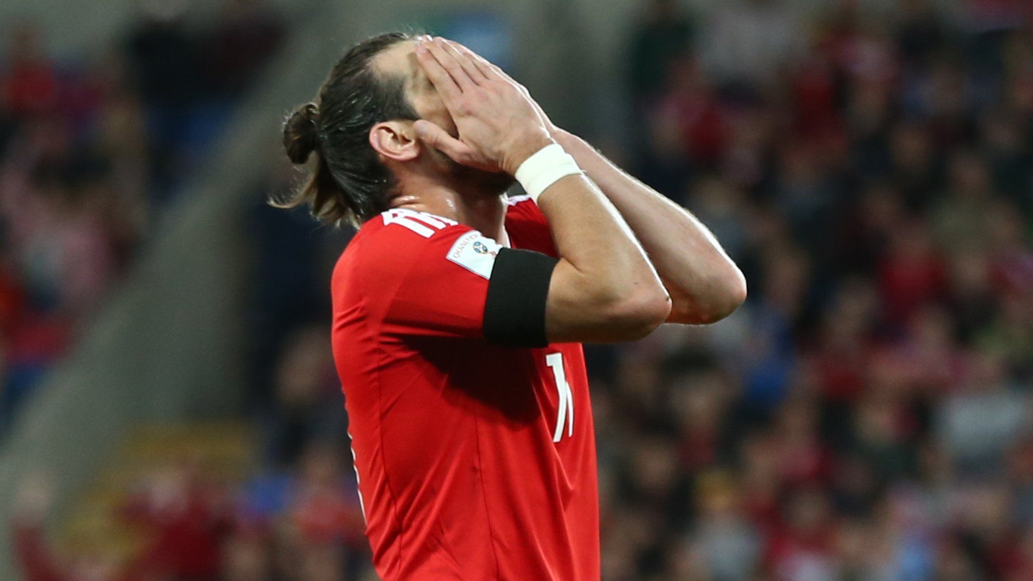 Dejected Gareth Bale