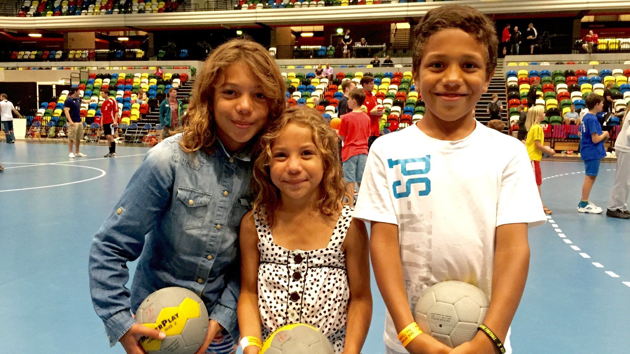 London youngsters try out handball with Team GB Olympians