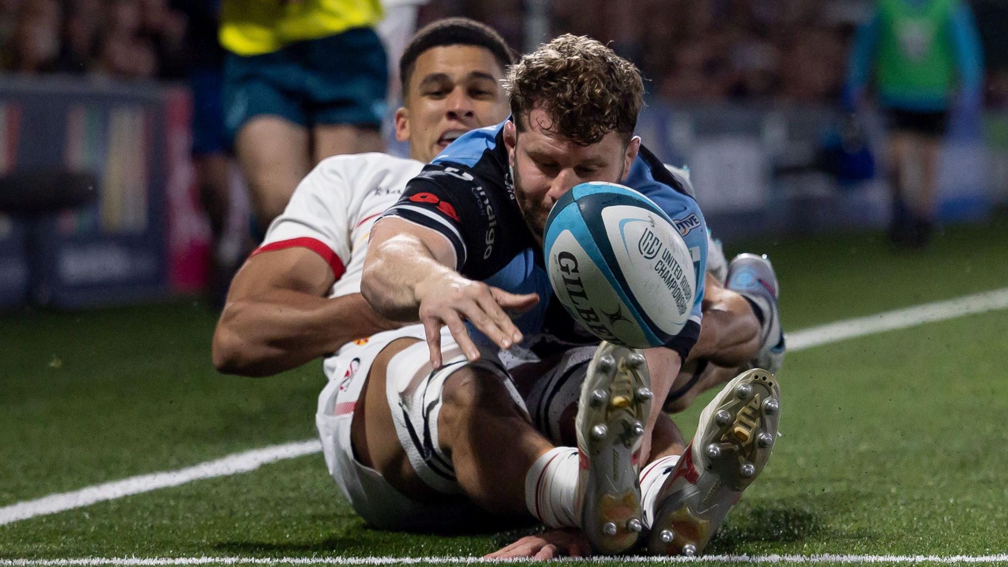 Cormac Izuchukwu makes a try-saving intervention in Ulster's win against Cardiff