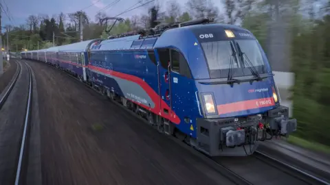 A Nightjet sleeper train