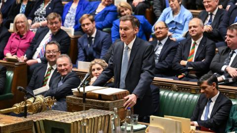 Jeremy Hunt at the dispatch box in Parliament