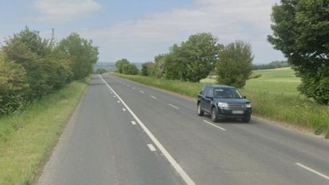 The A4 between Calne and Avebury