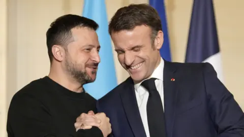 Volodymyr Zelensky (left) and Emmanuel Macron (right)