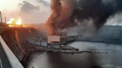 Fire rages at Ukraine's largest dam