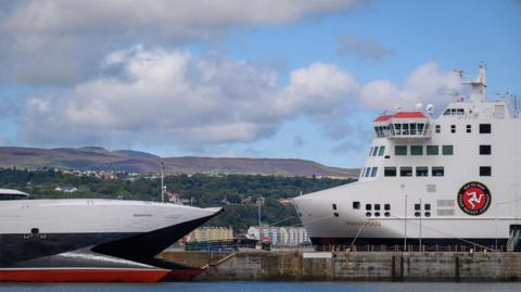 The Manxman and the Manannan in Douglas Harbour