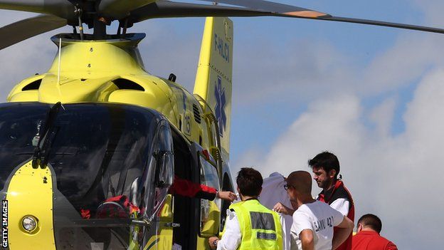 Froome was put into a helicopter on the roof of the Centre Hospitalier of Roanne, from where he was transferred to a hospital in St Etienne