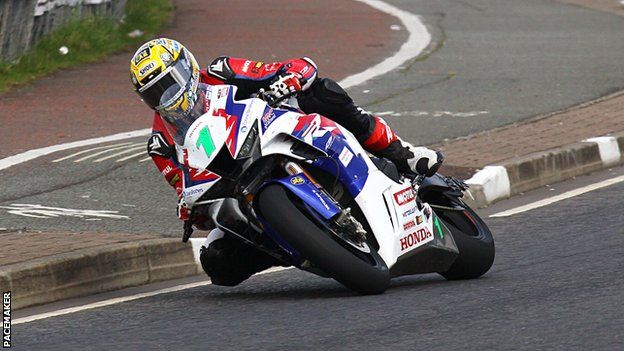 Glenn Irwin in action at the North West 200
