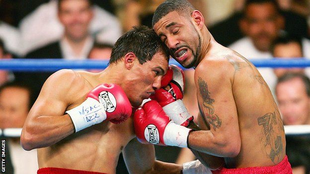 Castillo (left) and Corrales spent almost every second of the fight at close quarters