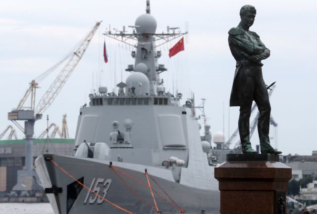 Китайский военный корабль в Санкт-Петербурге, 2019 г.