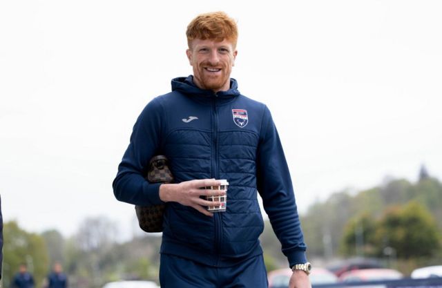 DINGWALL, SCOTLAND - MAY 04: Ross County's Simon Murray arrives before a cinch Premiership match between Ross County and Hibernian at the Global Energy Stadium, on May 04, 2024, in Dingwall, Scotland. (Photo by Ross Parker / SNS Group)