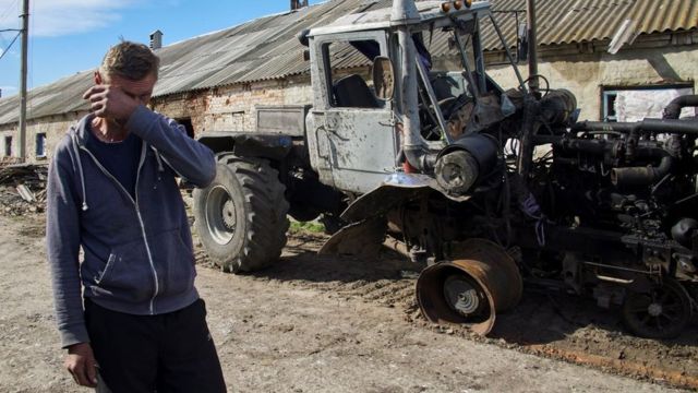 Последствия удара по ферме под Харьковом