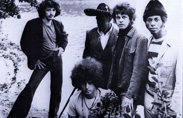 Группа Santana в 1968 году. Карлос Сантана - крайний слева