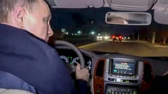Путин за рулем в темное время суток