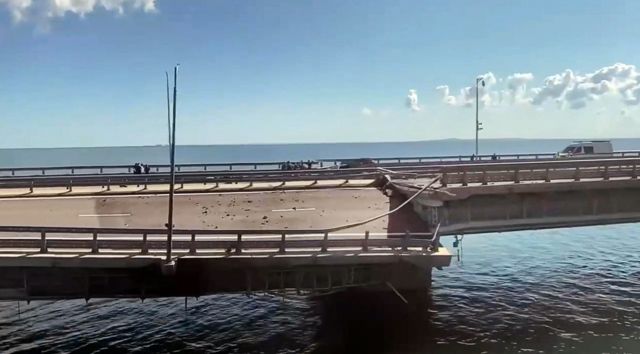 Повреждение Крымского моста