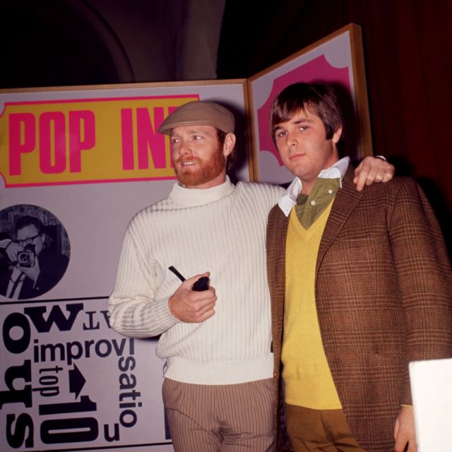 Майк Лав (слева) больше других Beach Boys выражал недовольство авангардными устремлениями Брайана Уилсона
