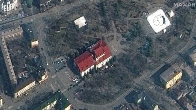 Драмтеатр в Мариуполе 14 марта 2022, спутниковый снимок