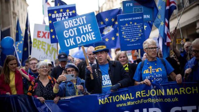 Марш сторонников воссоединения с ЕС в Лондоне 22 октября 2022 года