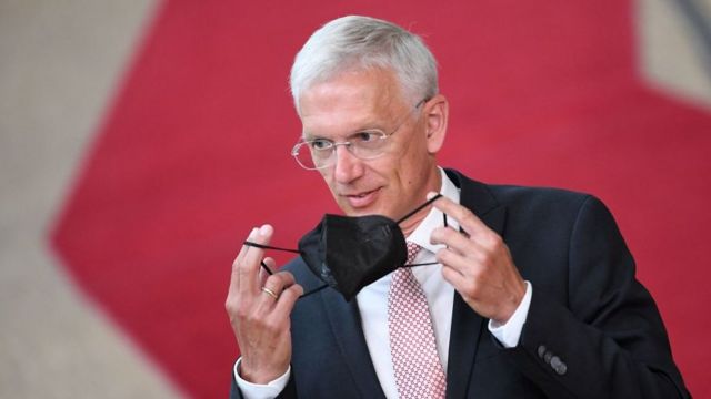 Премьер-министр Латвии объявил о введении жесткого локдауна
