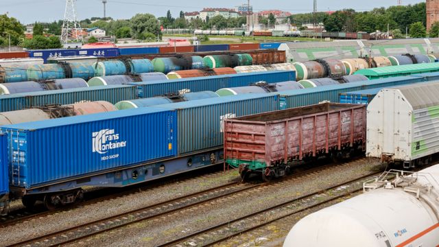 Литва закрыла грузовой транзит в Калининградскую область