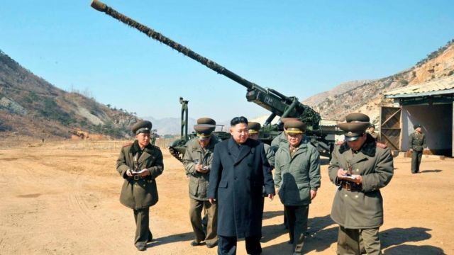 Северная Корея, вся экономика которой работает на армию, обладает значительными запасами вооружений