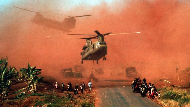 Эвакуация южно-вьетнамских солдат и оборудования