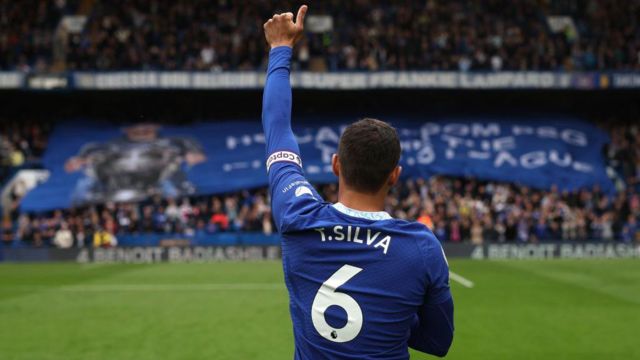 Thiago Silva of Chelsea applauds the fans 