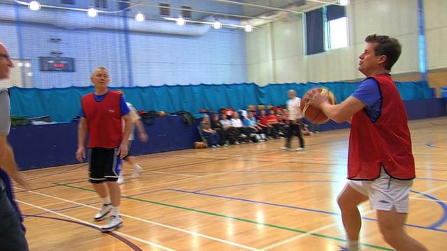BBC Breakfast's Mike Bushell tries walking basketball