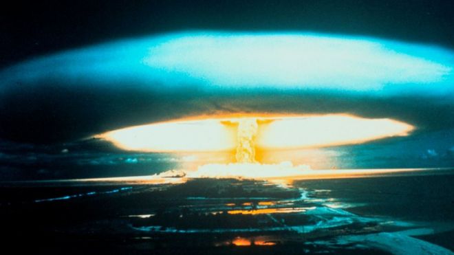 Взрыв термоядерного заряда мощностью 150 мегатонн на атолле Бикини 1 марта 1954 г.