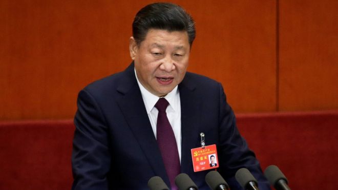 Президент Си выступает с речью перед делегатами в начале недельной сесиии 19-го Национального Конгресса Коммунистрической партии Китая в Доме народных собраний в Пекине, 18 октября 2017 года.