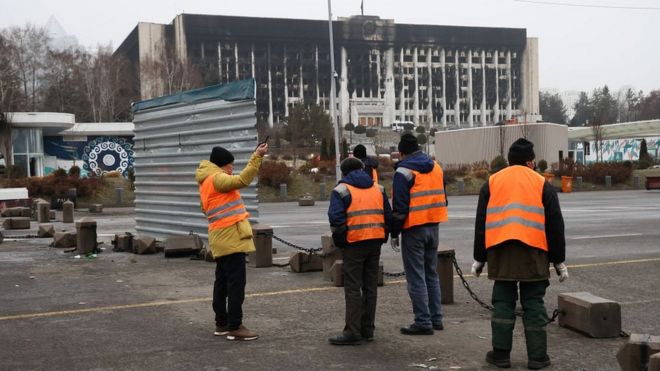 Центр Алматы, сгоревшая администрация, 10 января 2022