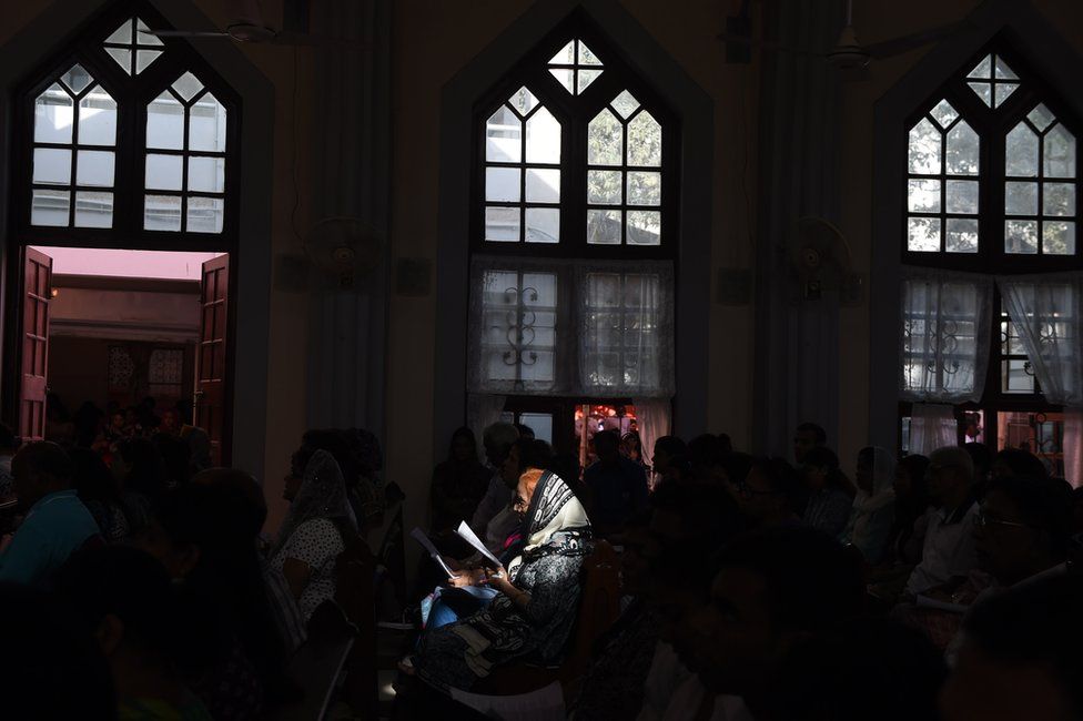 Pakistani Christian worshippers attend Mass to mark Good Friday at St Anthony's Church in Karachi on 25 March 2016