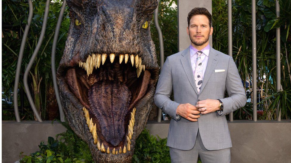 Chris Pratt arrives at the Los Angeles premiere of Universal Pictures' 'Jurassic World Dominion' on June 06, 2022 in Los Angeles