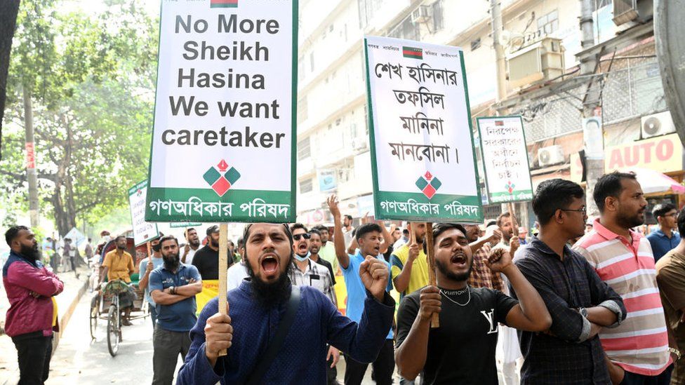 Members Of The Gono Odhikar Parishad Held A Demonstration With Banner During On The Second Day Of 48-hours Nationwide Blockade In Dhaka, Bangladesh, On November 27, 2023