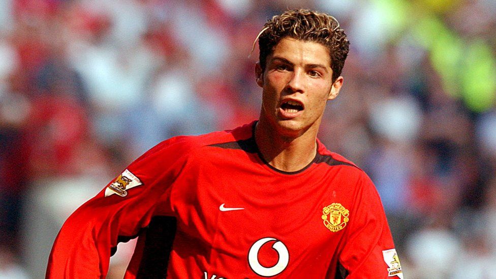 Ronaldo playing for Manchester United in 2003