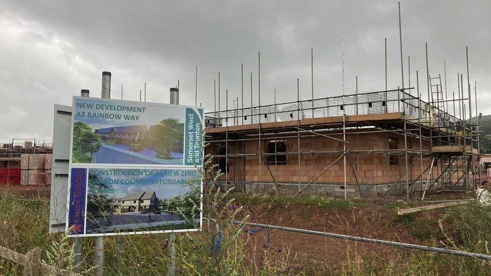 Image of the construction site on Seaward Way in Minehead