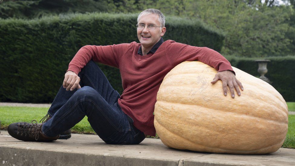 Chris Parish with his winning 102kg giant pumpkin